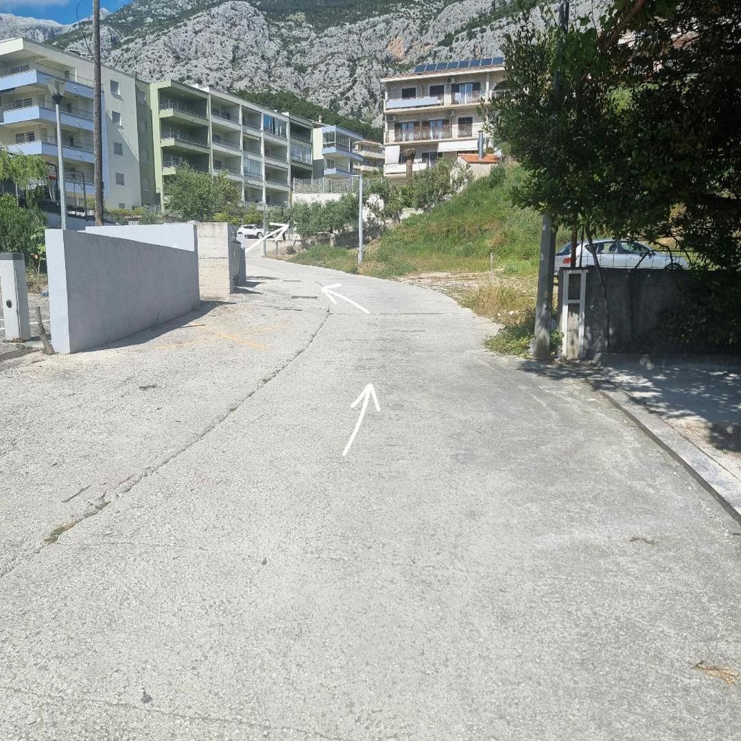 Apartments R Makarska Bagian luar foto
