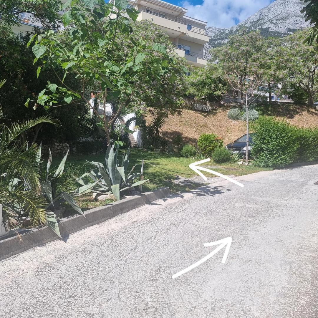 Apartments R Makarska Bagian luar foto