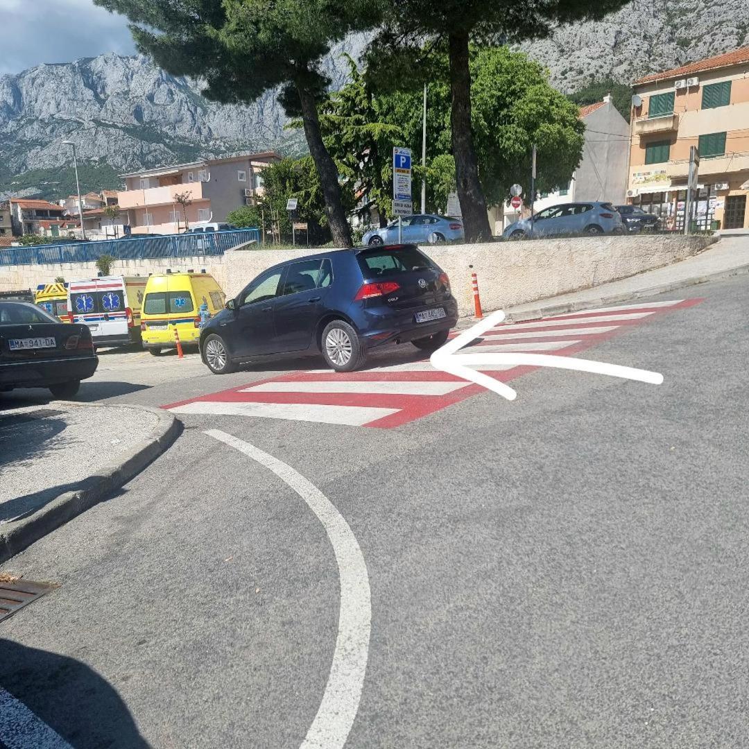 Apartments R Makarska Bagian luar foto
