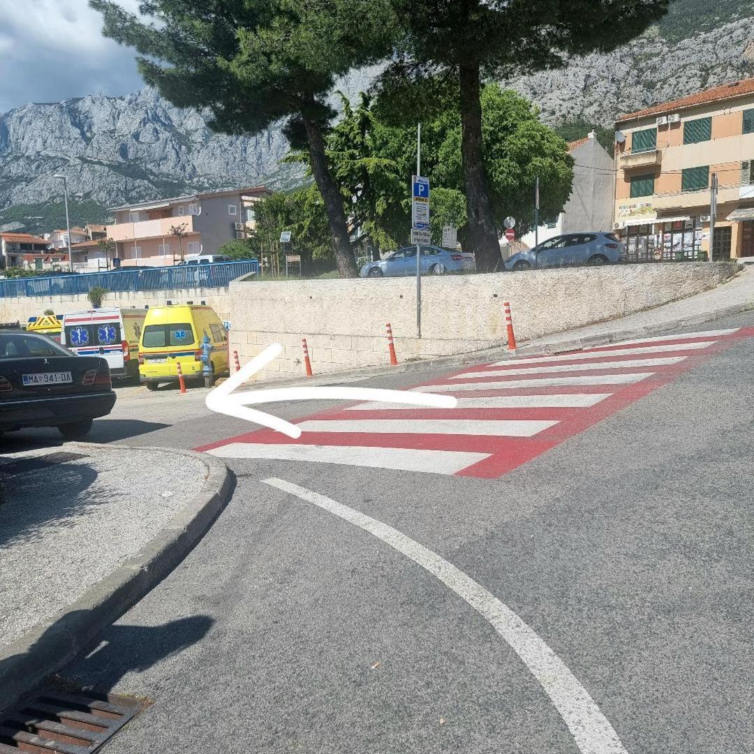 Apartments R Makarska Bagian luar foto