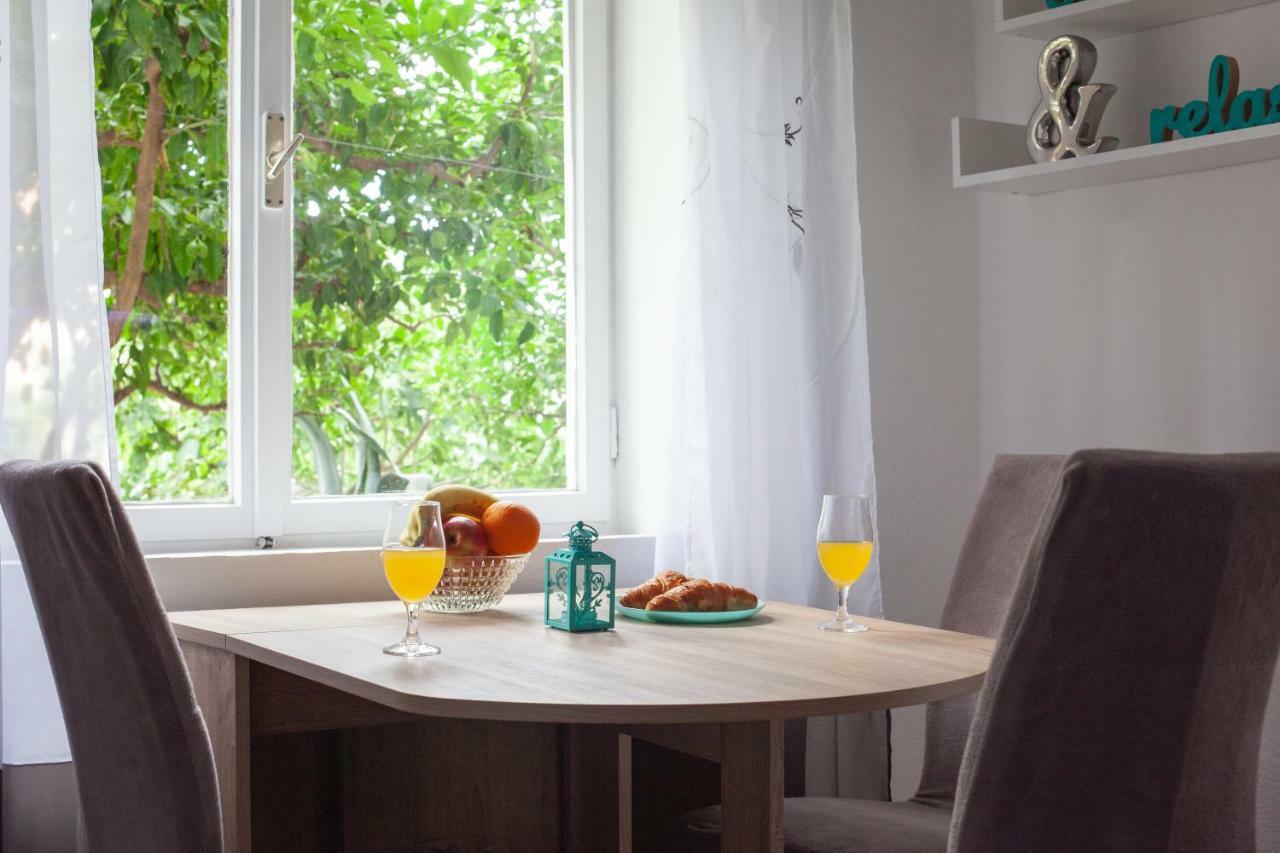 Apartments R Makarska Bagian luar foto