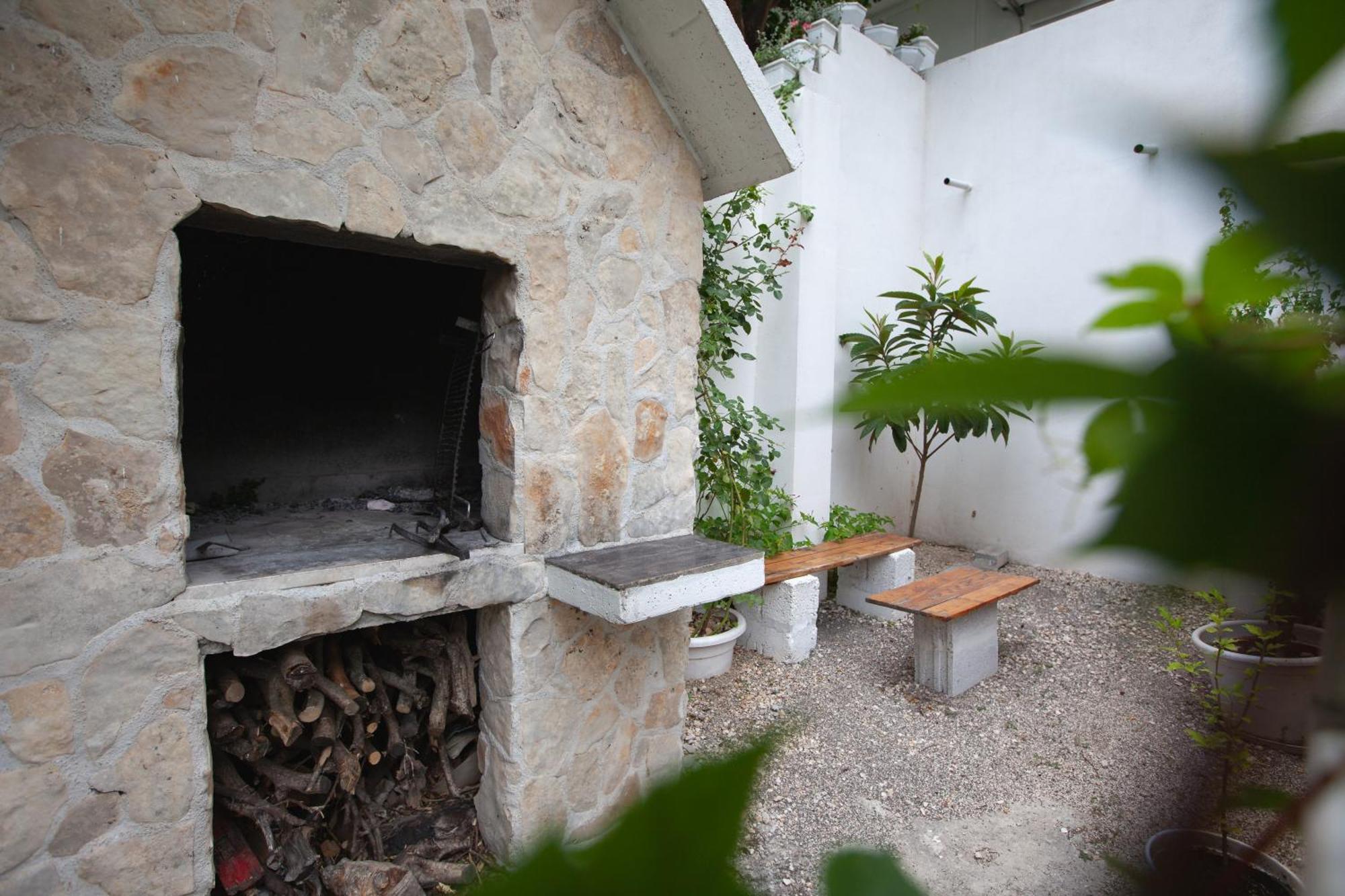 Apartments R Makarska Bagian luar foto