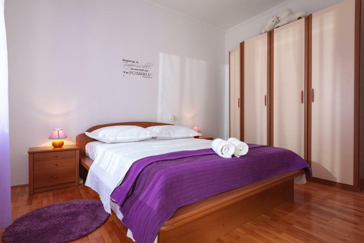 Apartments R Makarska Bagian luar foto