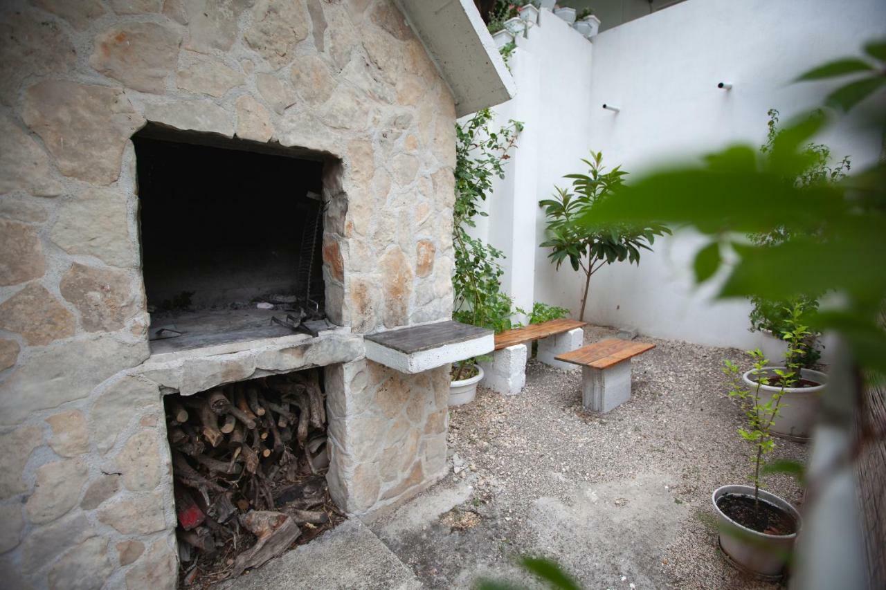 Apartments R Makarska Bagian luar foto